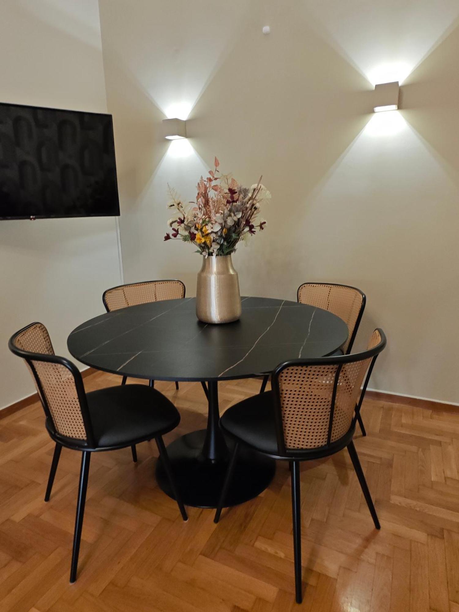 Caravin Wanderhome Acropolis, 1 Min From Acropolis Museum أثينا المظهر الخارجي الصورة